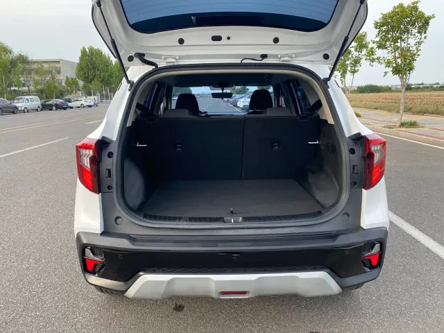 Kia Seltos — Фото автомобиля 16