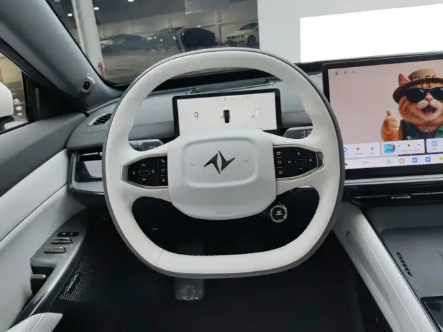 Dongfeng eπ 007 — Фото автомобиля 15