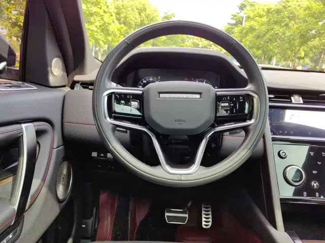 Land Rover Discovery Sport — Фото автомобиля 27