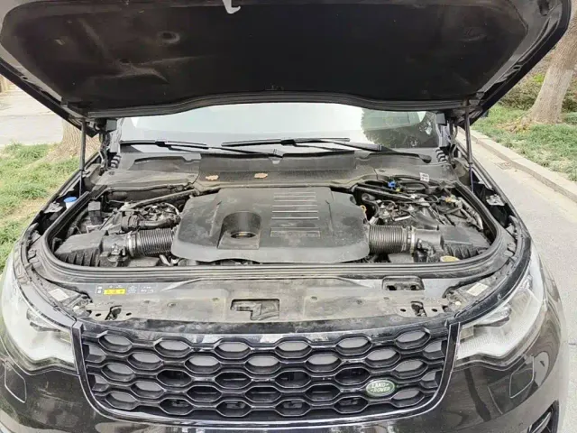 Land Rover Discovery 2024 360PS Dynamic SE — Фото автомобиля 3