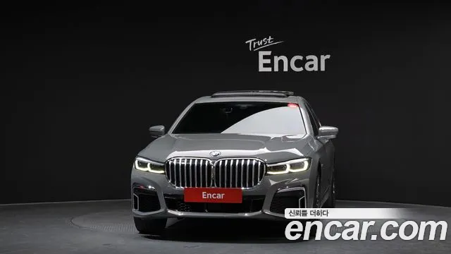 BMW 7 Series — Фото автомобиля 3