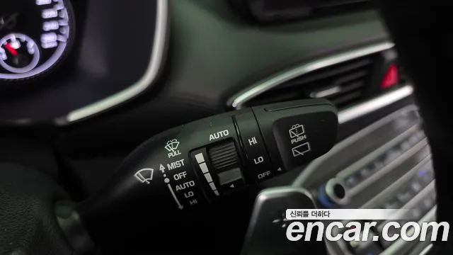 Hyundai Santa Fe — Фото автомобиля 27