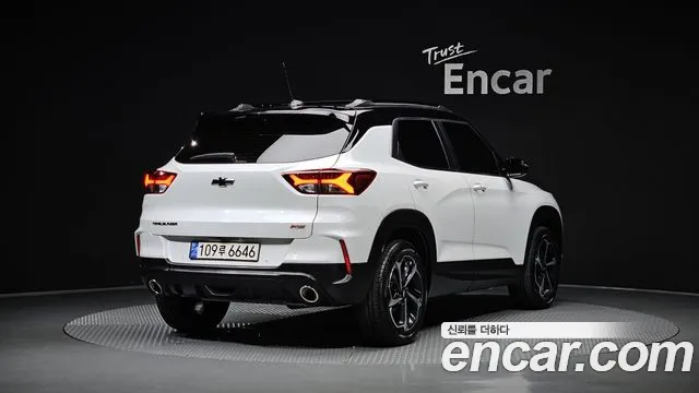 Chevrolet Trailblazer — Фото автомобиля 2