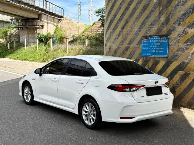Toyota Corolla — Фото автомобиля 3