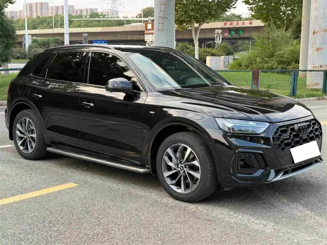 Audi Q5L — Фото автомобиля 12