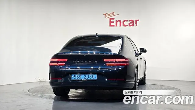 Genesis G80 Electrified G80 (RG3) — Фото автомобиля 4