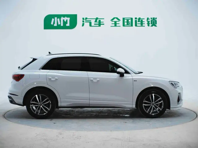Audi Q3 — Фото автомобиля 4