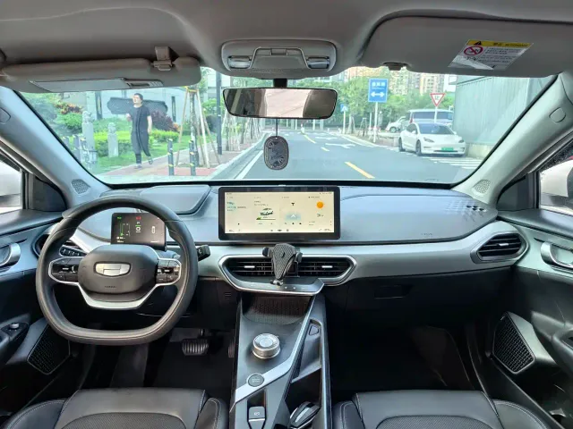 Geely Geometry A — Фото автомобиля 5