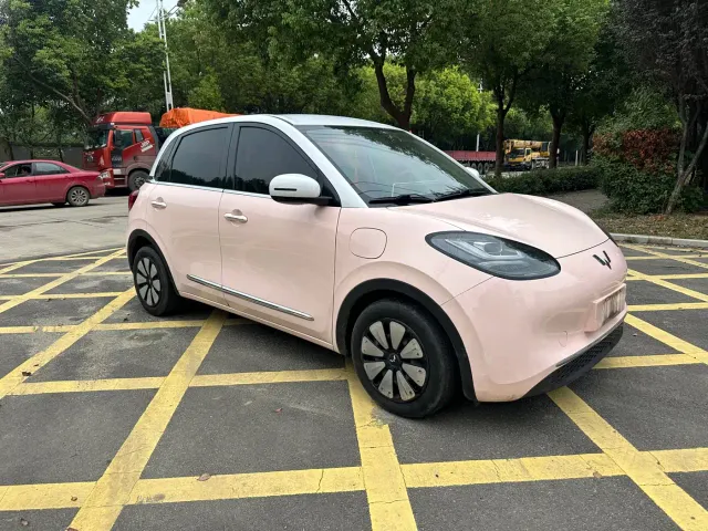 Wuling Bingo — Фото автомобиля 3