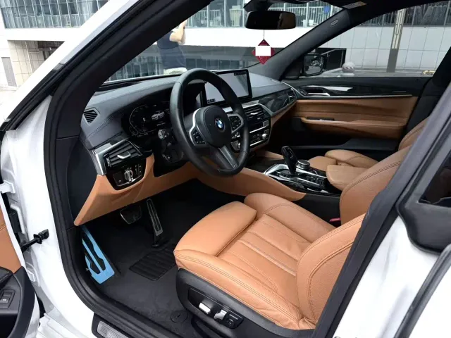 BMW 6 Series Gran Turismo — Фото автомобиля 6