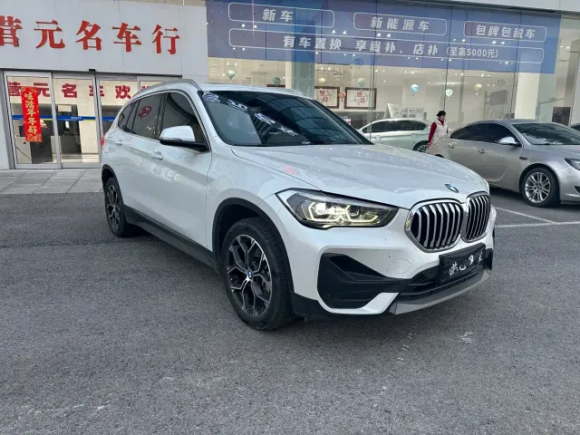 BMW X1 — Фото автомобиля 3