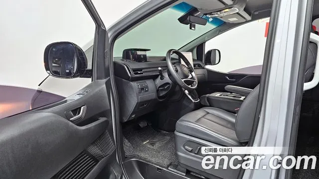 Hyundai Staria Staria L3.5 Tourer 11 мест — Фото автомобиля 10