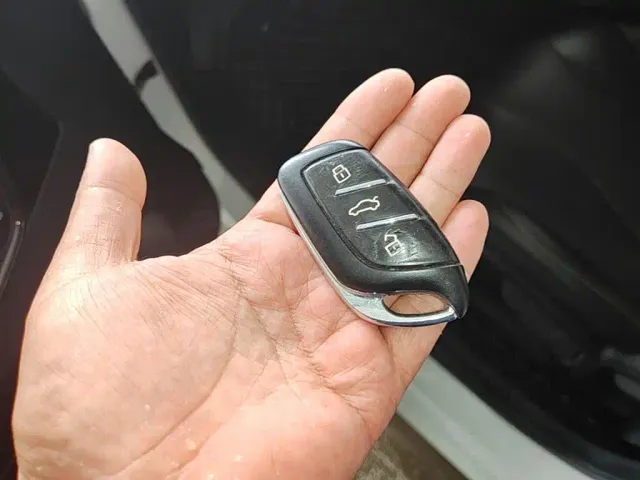 Roewe i5 — Фото автомобиля 8