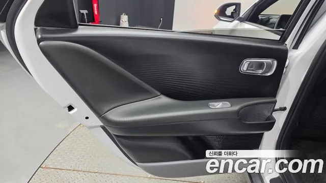 Hyundai Ioniq 6 — Фото автомобиля 14