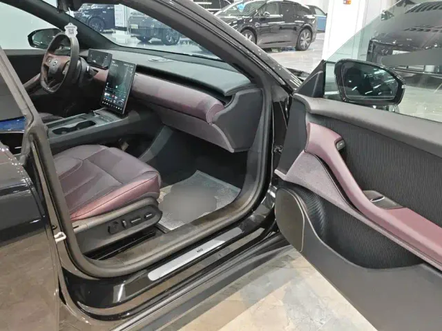 Nio ET5 Touring — Фото автомобиля 8