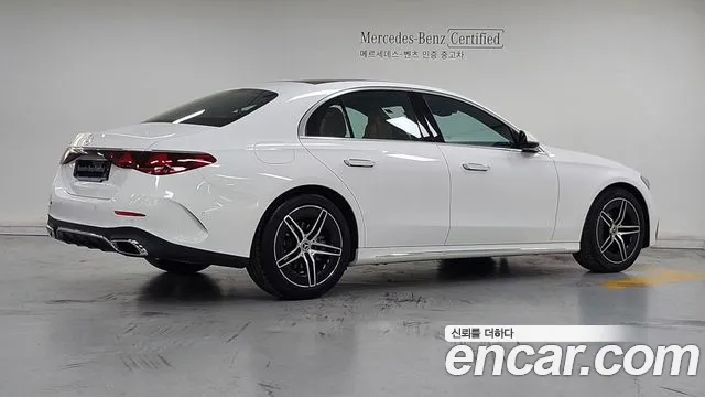 Mercedes-Benz E-Class W214 — Фото автомобиля 2