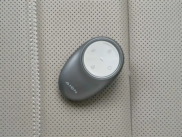 GAC Aion UT — Фото автомобиля 13