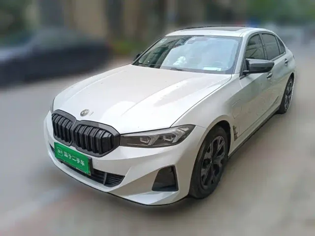 Фотография автомобиля — BMW i3