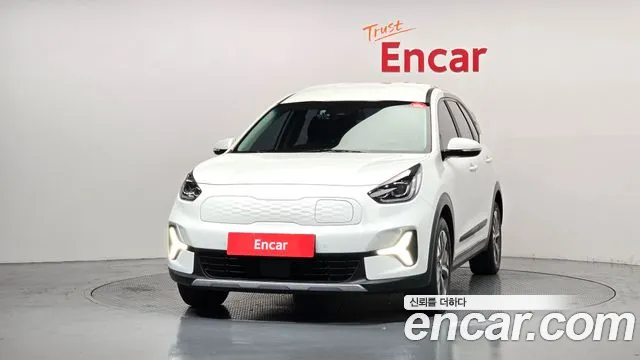 Kia Niro — Фото автомобиля 3