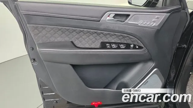 KG_Mobility_Ssangyong Rexton All Rexton Дизель 2.2 4WD — Фото автомобиля 22