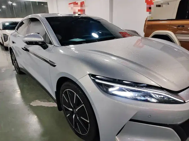BYD Han L — Фото автомобиля 3