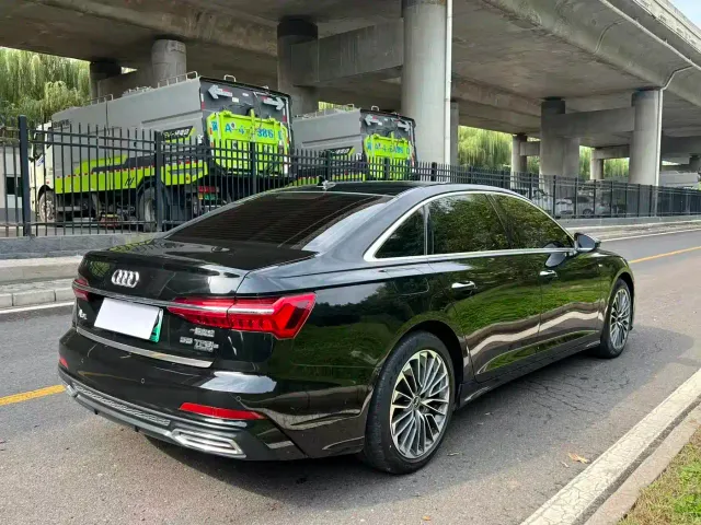 Audi A6L — Фото автомобиля 15