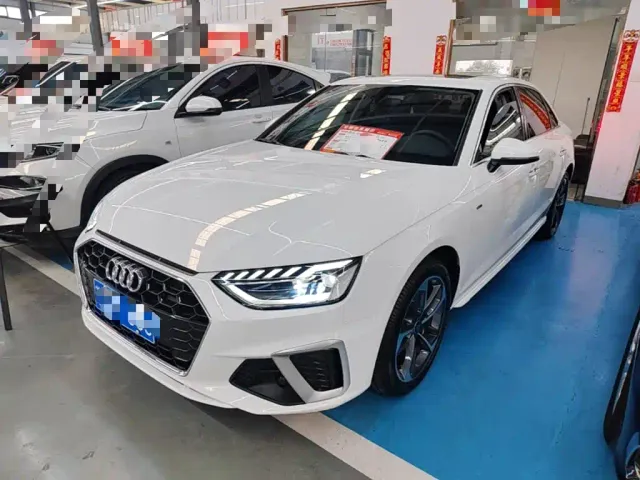 Фотография автомобиля — Audi A4L
