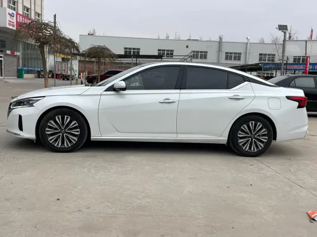 Nissan Teana — Фото автомобиля 7