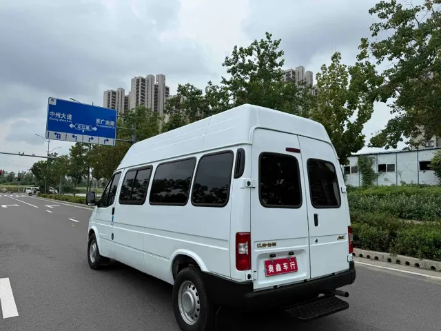 JMC Tesun — Фото автомобиля 10
