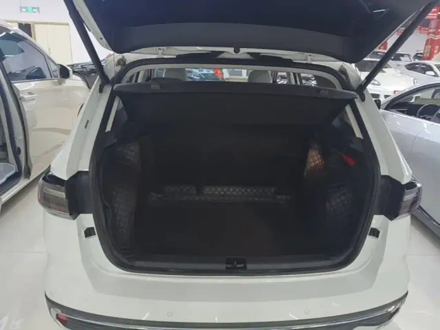 Volkswagen Tharu — Фото автомобиля 18