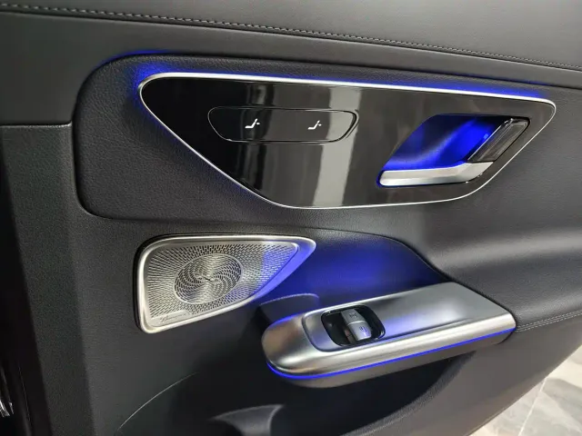 Mercedes-Benz C-Class — Фото автомобиля 9
