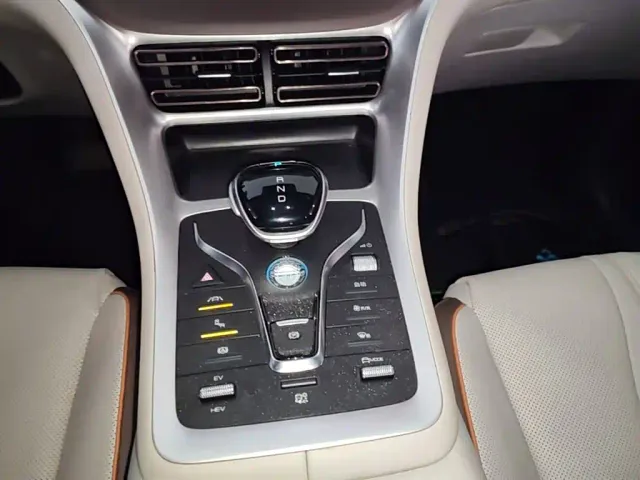 BYD Song Pro — Фото автомобиля 13