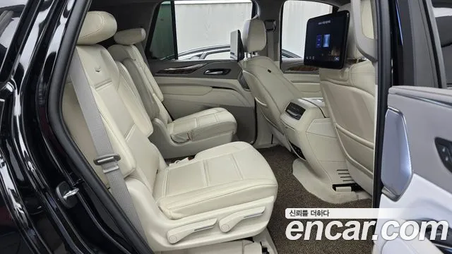 Cadillac Escalade Escalade 5 поколение — Фото автомобиля 11