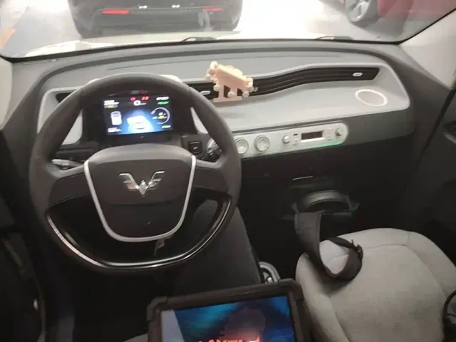 Wuling Hongguang Mini EV — Фото автомобиля 9
