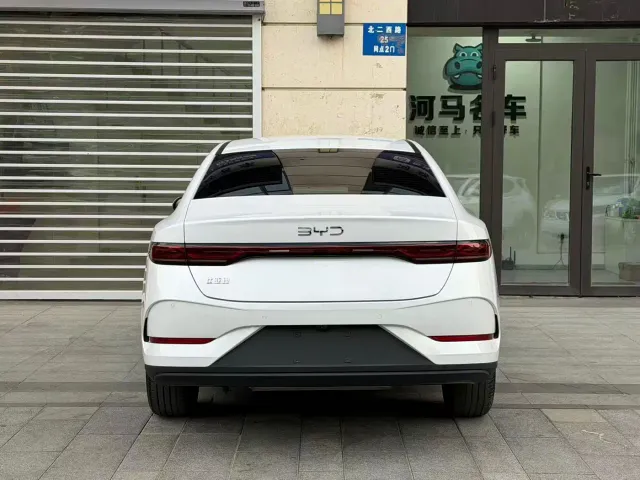 BYD Qin PLUS — Фото автомобиля 11