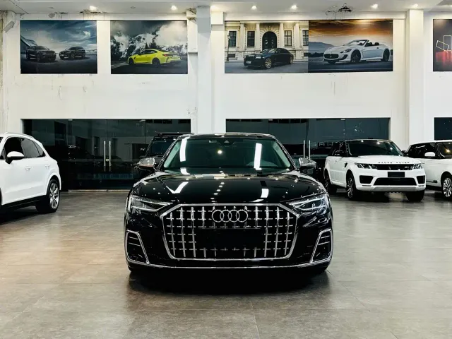 Audi A8 — Фото автомобиля 2