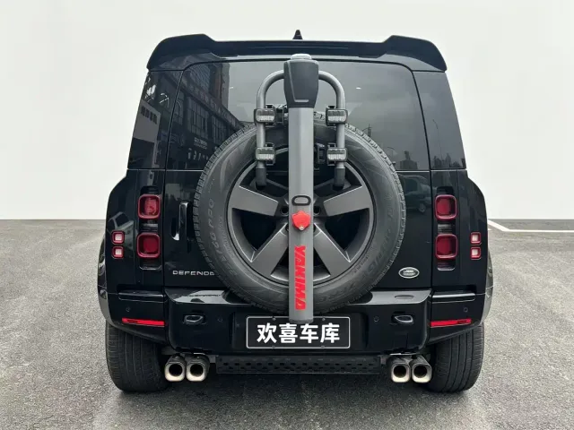 Land Rover Defender — Фото автомобиля 5