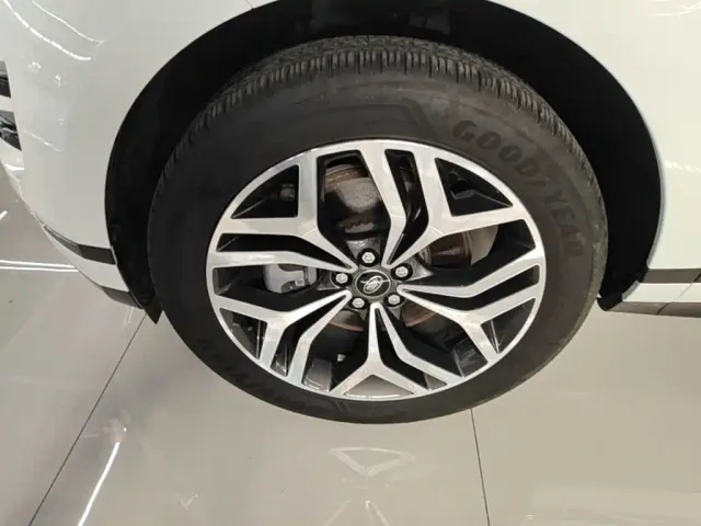 Land Rover Range Rover Evoque — Фото автомобиля 22