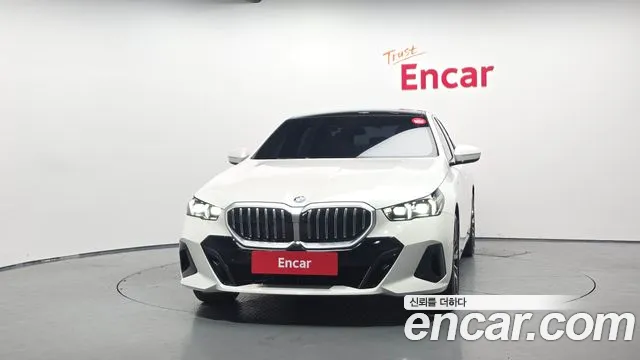 BMW 5-Series 5 серия (G60) 530i xDrive M Sport — Фото автомобиля 2
