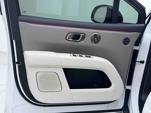 Li Auto i6 — Фото автомобиля 7