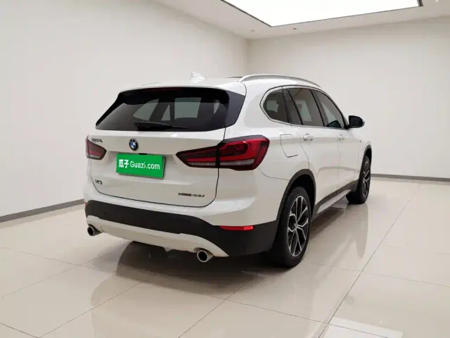 BMW X1 — Фото автомобиля 6