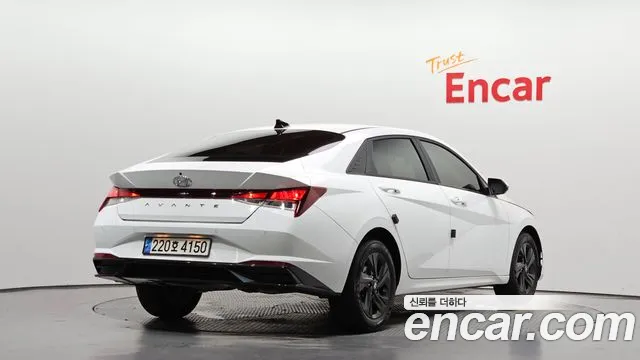 Hyundai AVANTE Avante (CN7) — Фото автомобиля 2