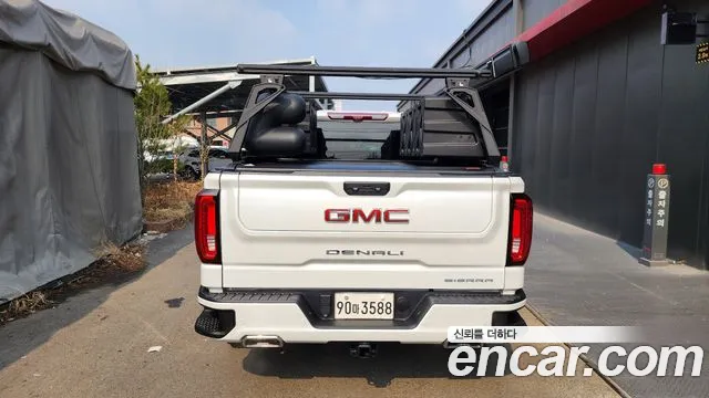 GMC Sierra — Фото автомобиля 4