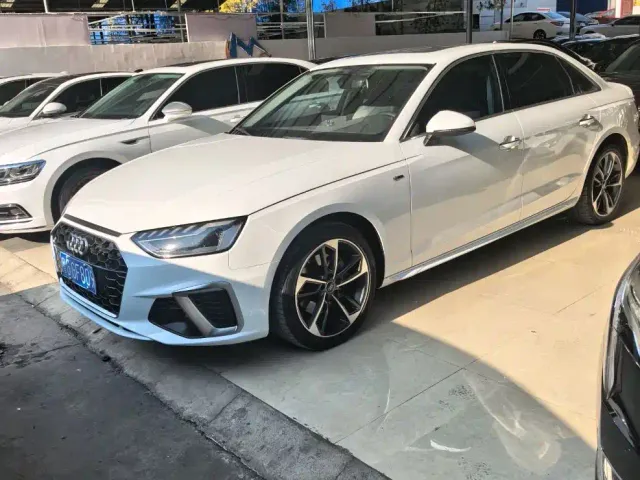 Audi A4L — Фото автомобиля 2