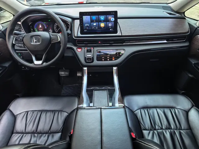 Honda Odyssey 2022 2.0L e:HEV Sharp·Enjoyment Edition — Фото автомобиля 8
