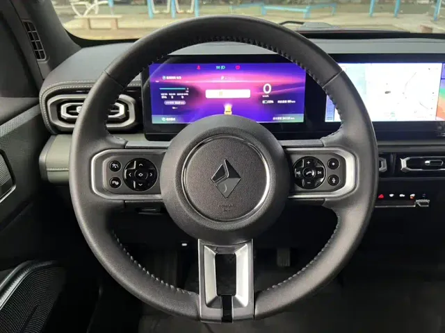 Baojun Yep — Фото автомобиля 12