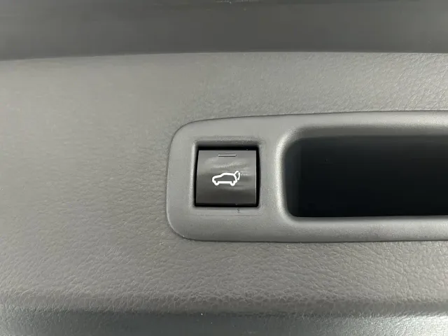 Toyota Granvia — Фото автомобиля 11