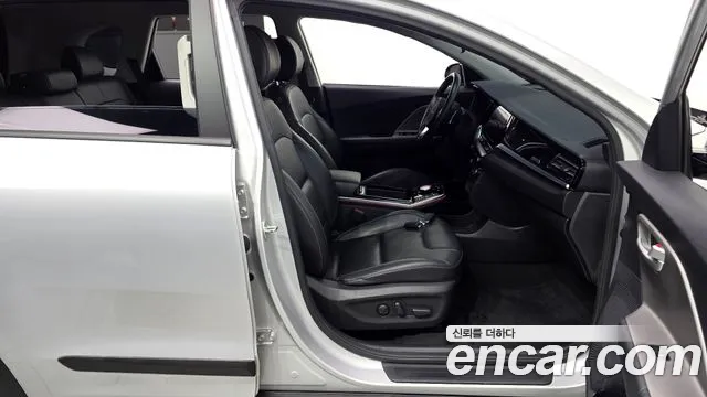 Kia Niro Niro Plus Air — Фото автомобиля 10