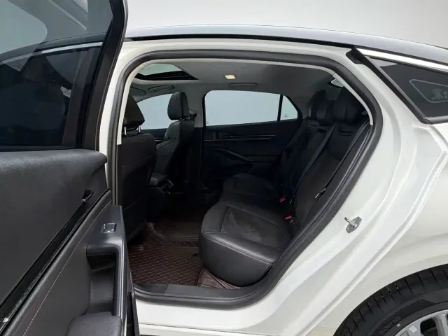 Ford Mondeo — Фото автомобиля 12