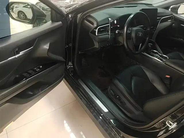 Toyota Camry — Фото автомобиля 15